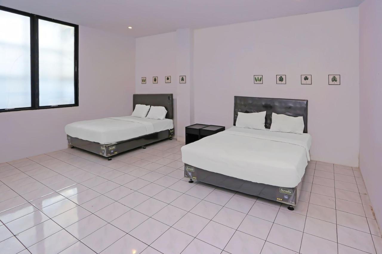 Collection O 92739 Hotel Pintu Besar Jakarta Bagian luar foto